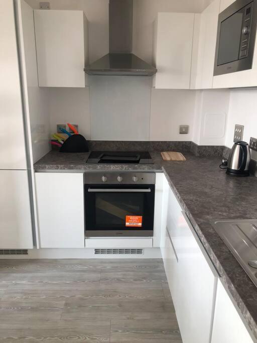 3 Bedroom Apartment Free Parking Manchester Luaran gambar