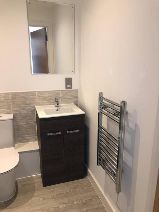3 Bedroom Apartment Free Parking Manchester Luaran gambar
